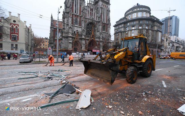 У Києві зросла кількість постраждалих після ранкового удару з РФ.