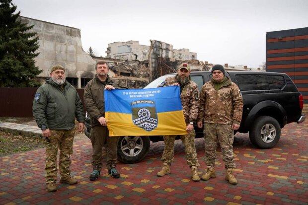 The first vice-speaker, Alexander Korniyenko, awarded prizes and handed over a vehicle to the fighters of the 59th Separate Motorized Infantry Brigade named after Yakov Handziuk.