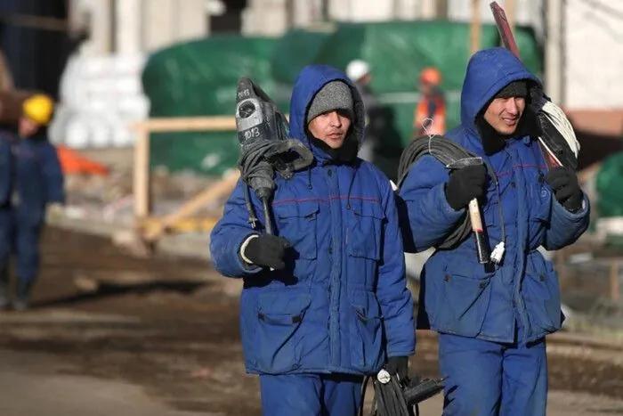 На ВОТ Донеччини росіяни змінюють демографічний склад населення за рахунок азійських мігрантів.