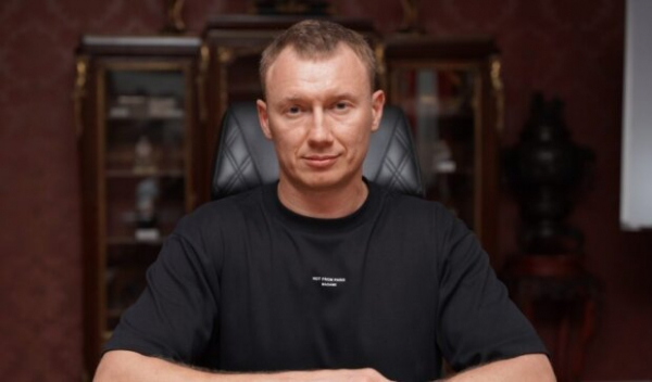 Нерухомість вже не модно: депутат Табалов вклав мільйон у годинники